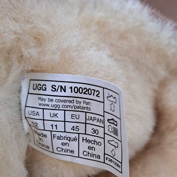 UGG Brown Ankle Boots with Cream Lining - Picture 13 of 13